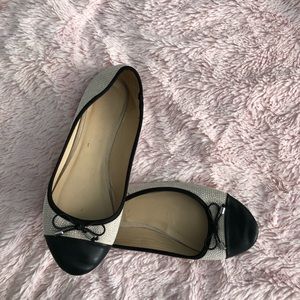 Pink/Nude flats with sparkles and black accent